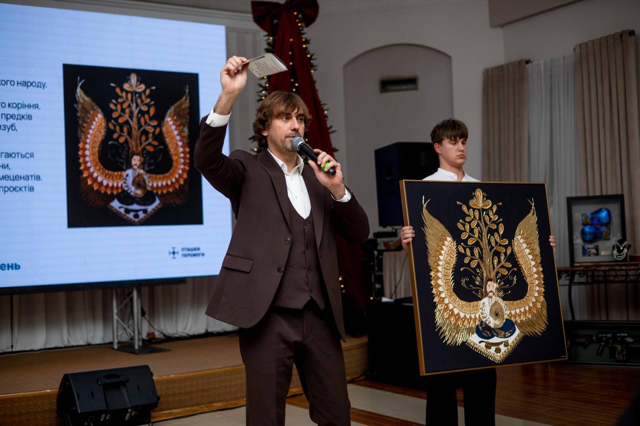 Auction thumbnail 36