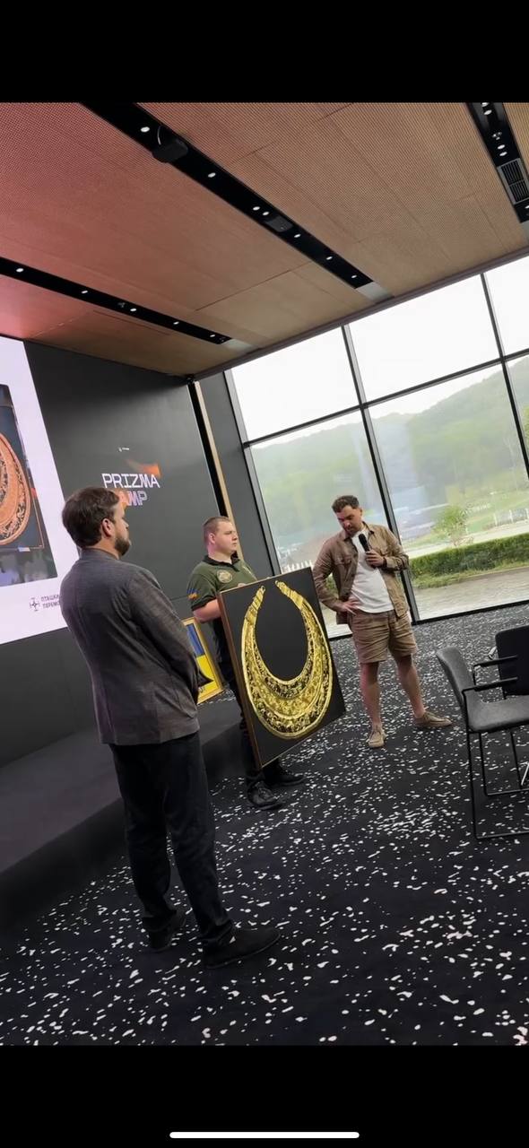 Auction thumbnail 42