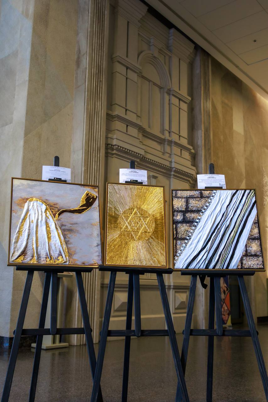 Exhibition thumbnail 9