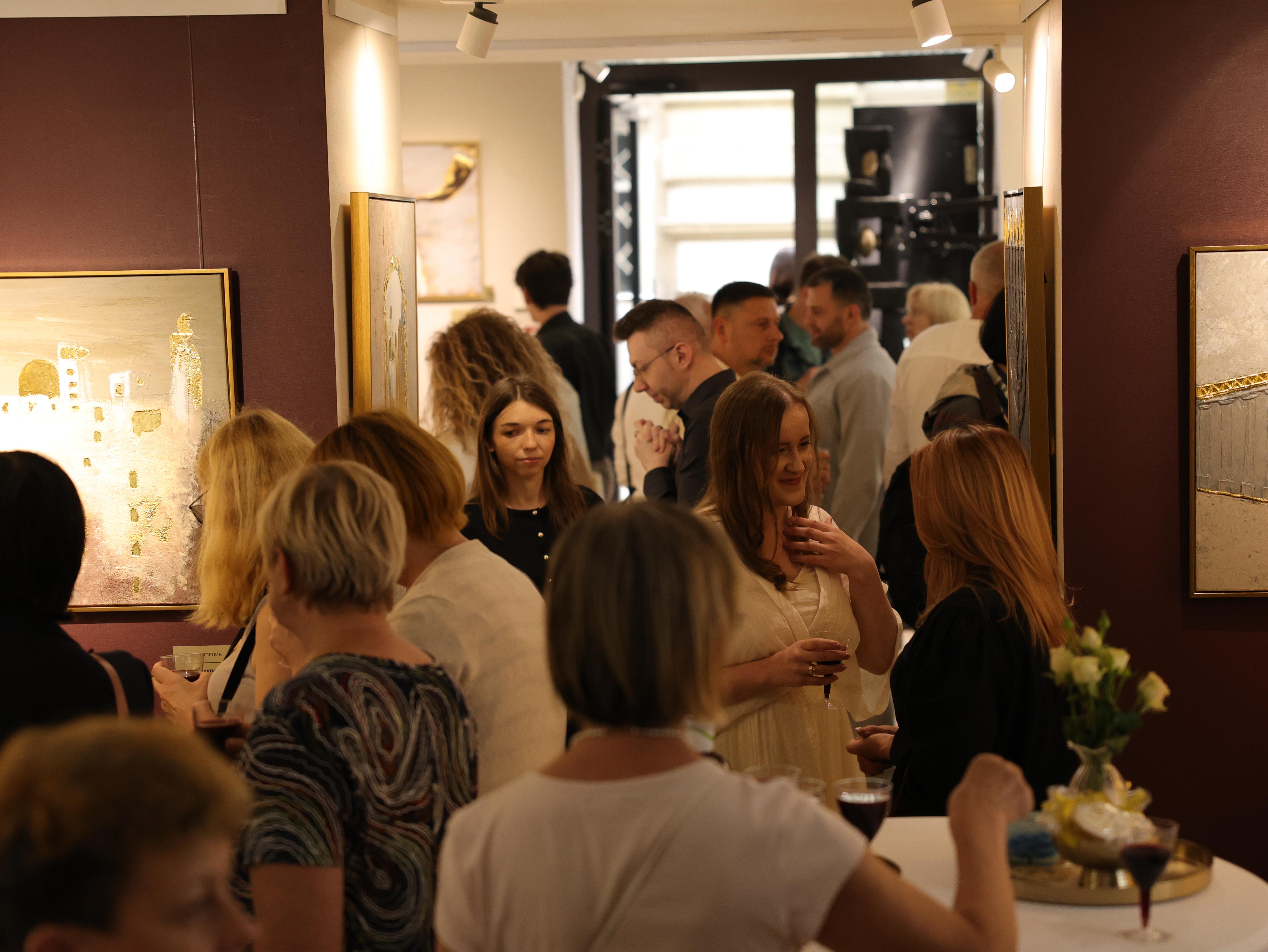 Exhibition thumbnail 31